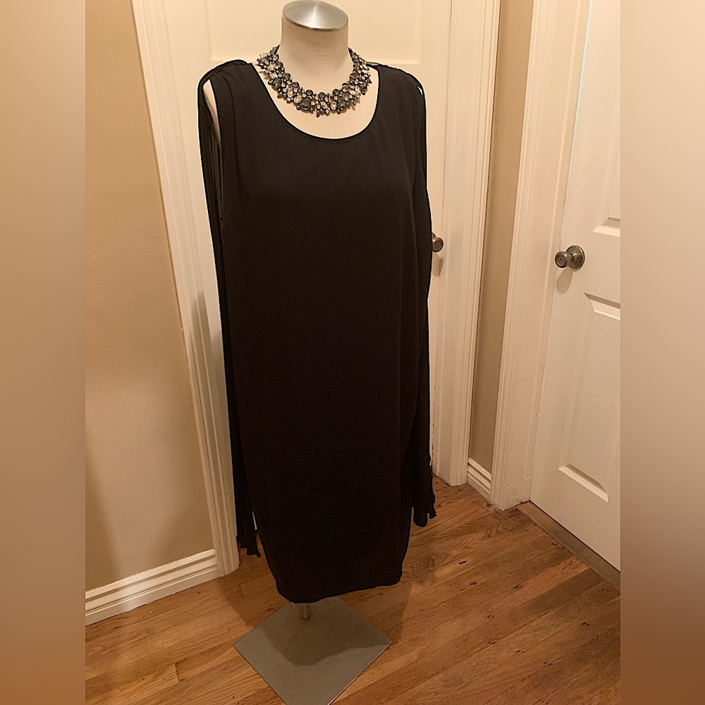 Catherine’s NWT black sleeveless dress with pleated back drape size 32